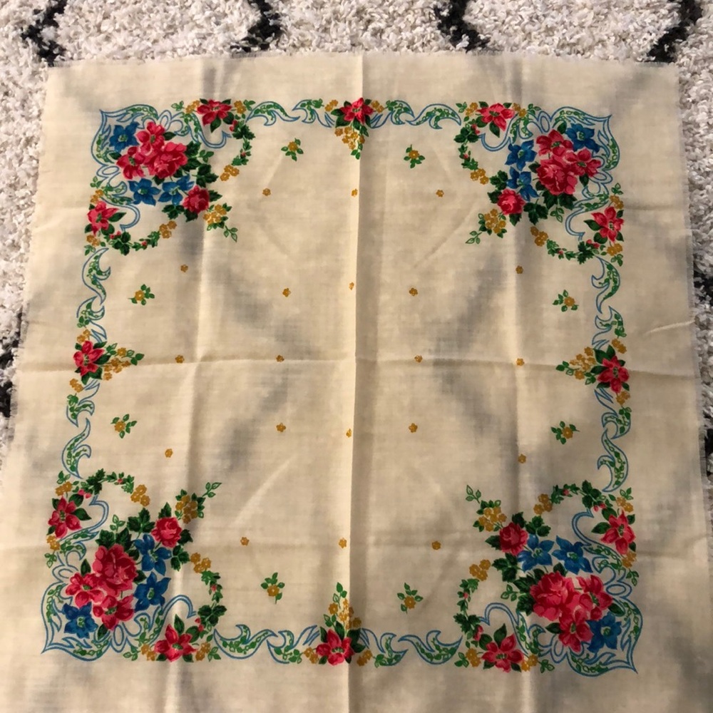 Pavlovo Posad Traditional Shawl 100% Wool Scarf Shawl